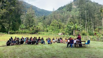 Theo Hesegem Minta TPNPB Angkat Kaki, Percayakan Keamanan pada Aparat