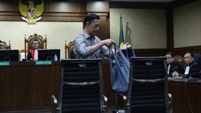 Tom Lembong Kecewa Tuntutan Jaksa, Sebut Sidang Seperti Tak Pernah Ada