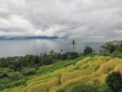 Dinamika Informasi Publik dari Kawasan Danau Ikonik Papua